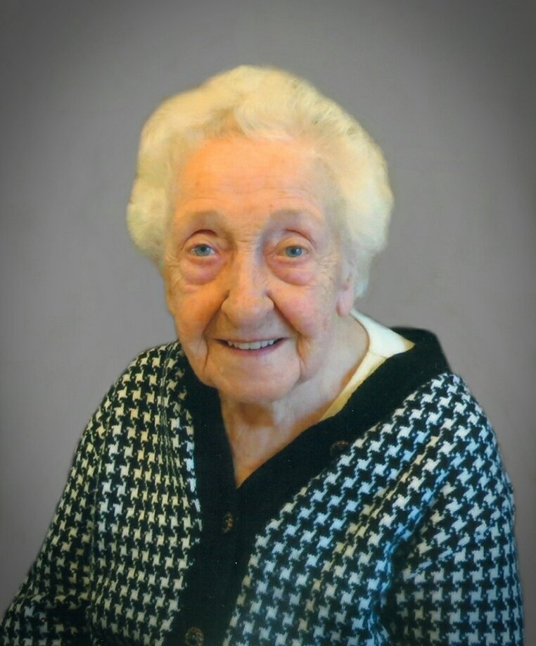 Verna Lovelock (née Purvis)